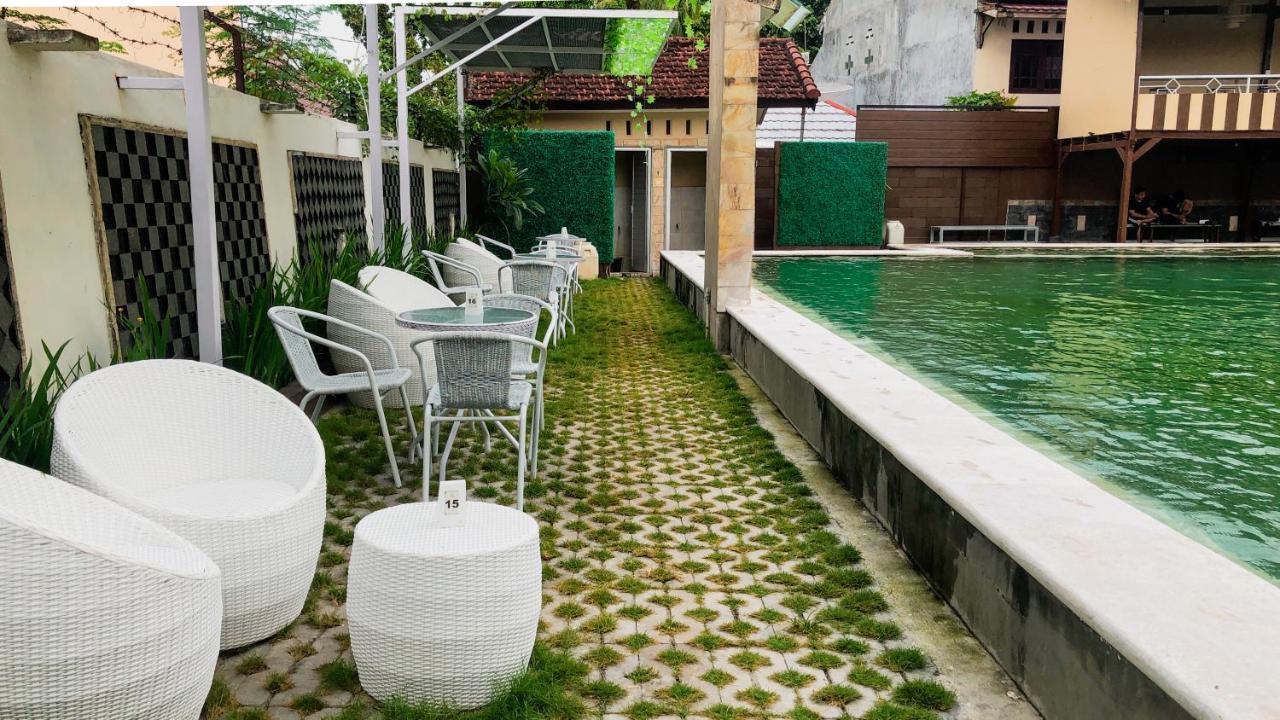 Grand Madani Hotel Mataram Eksteriør billede