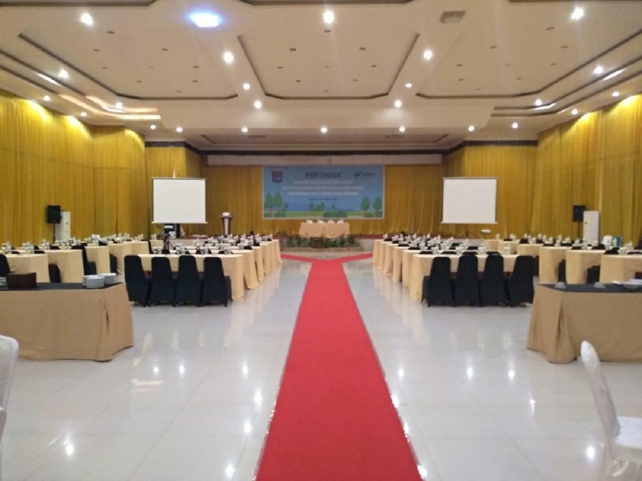 Grand Madani Hotel Mataram Eksteriør billede